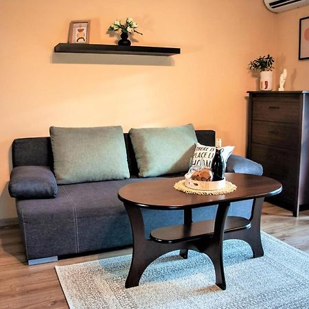 Apartament "Klimatycznie" - Przytulny, 4-Osobowy, Jelenia Gora, Cieplice Dış mekan fotoğraf